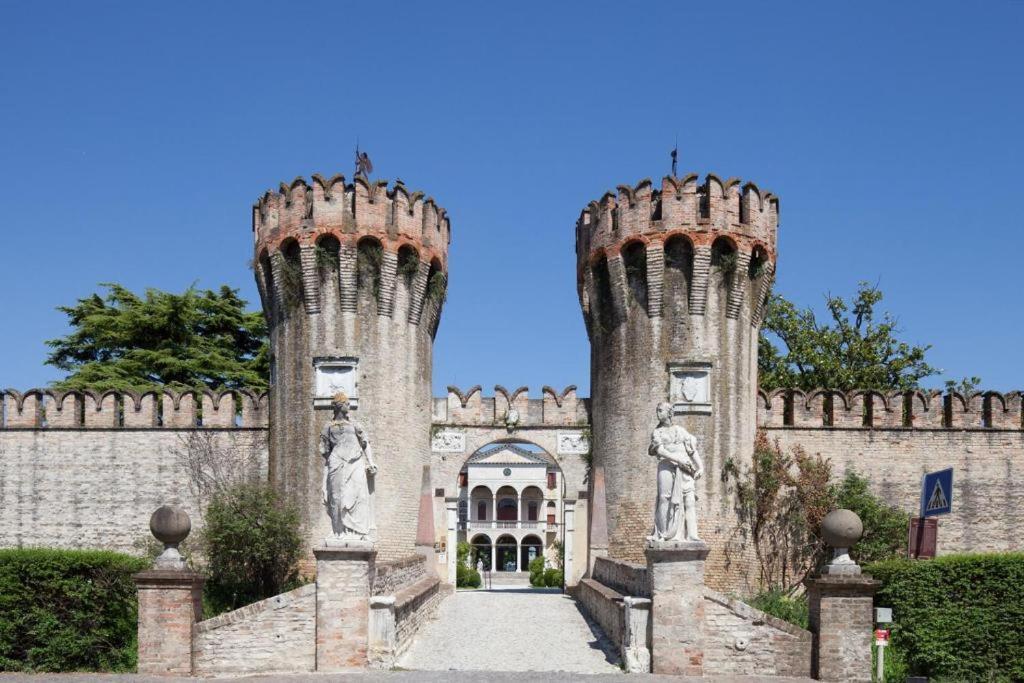 Marina'S Venice Garden Roncade Bagian luar foto