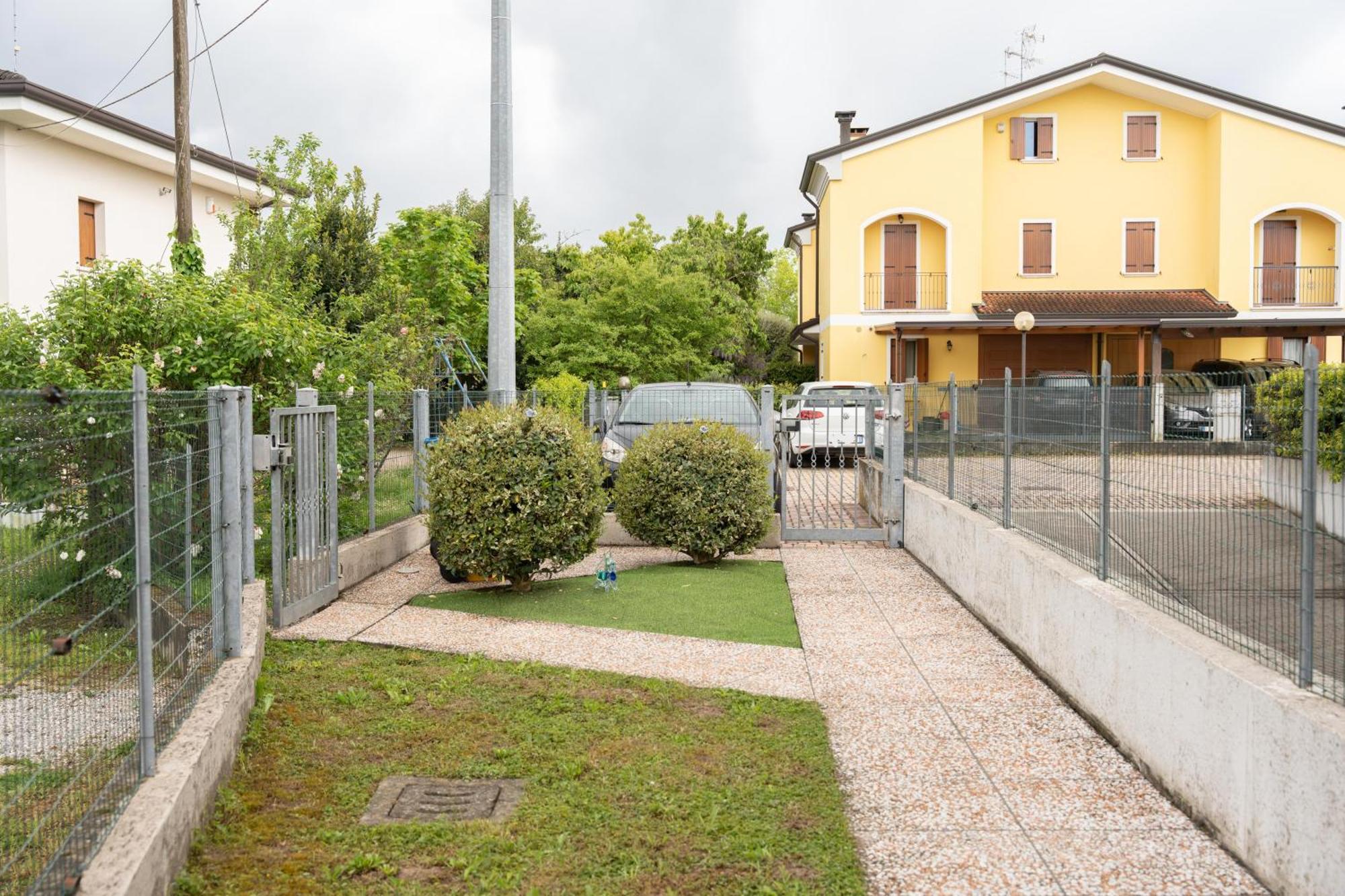Marina'S Venice Garden Roncade Bagian luar foto